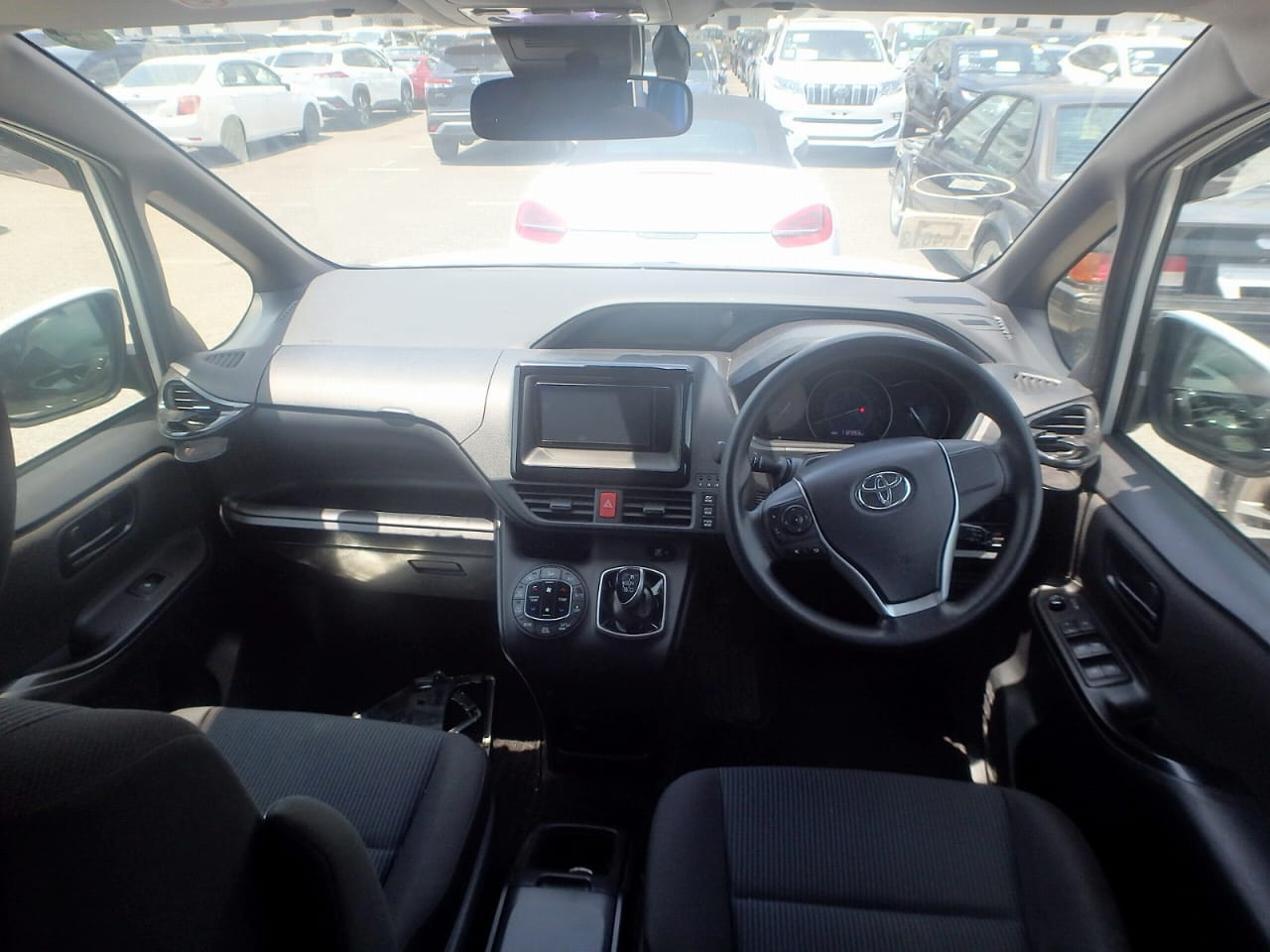 Toyota Voxy G 2019 (Hybrid) – Pearl | 110,712 km | ECB Showroom | STK-260002