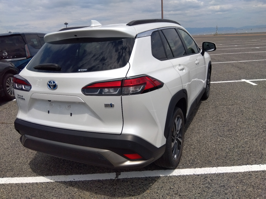 Toyota Corolla Cross G 2022 (Hybrid, Auction Grade 4.5) – Pearl | 55,136 km | ECB Showroom | STK-250294