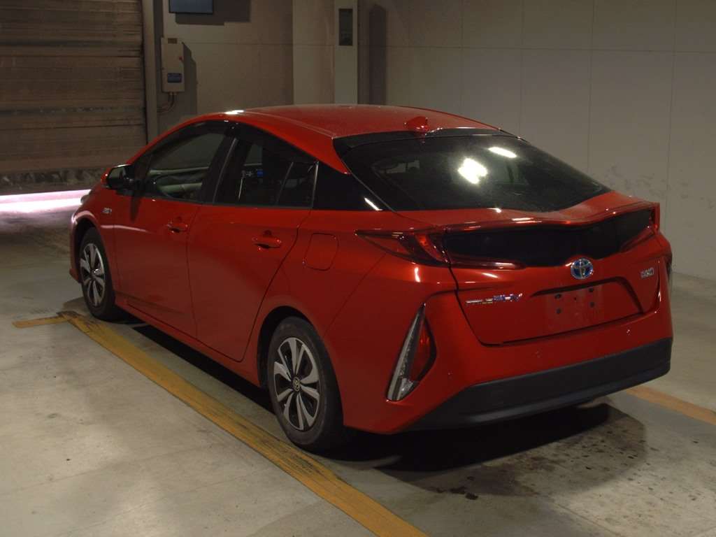 Toyota Prius S 2020 (Hybrid, Auction Grade 4.5) – Red wine | 46,000 km | Pragati Sarani Showroom | STK-250207