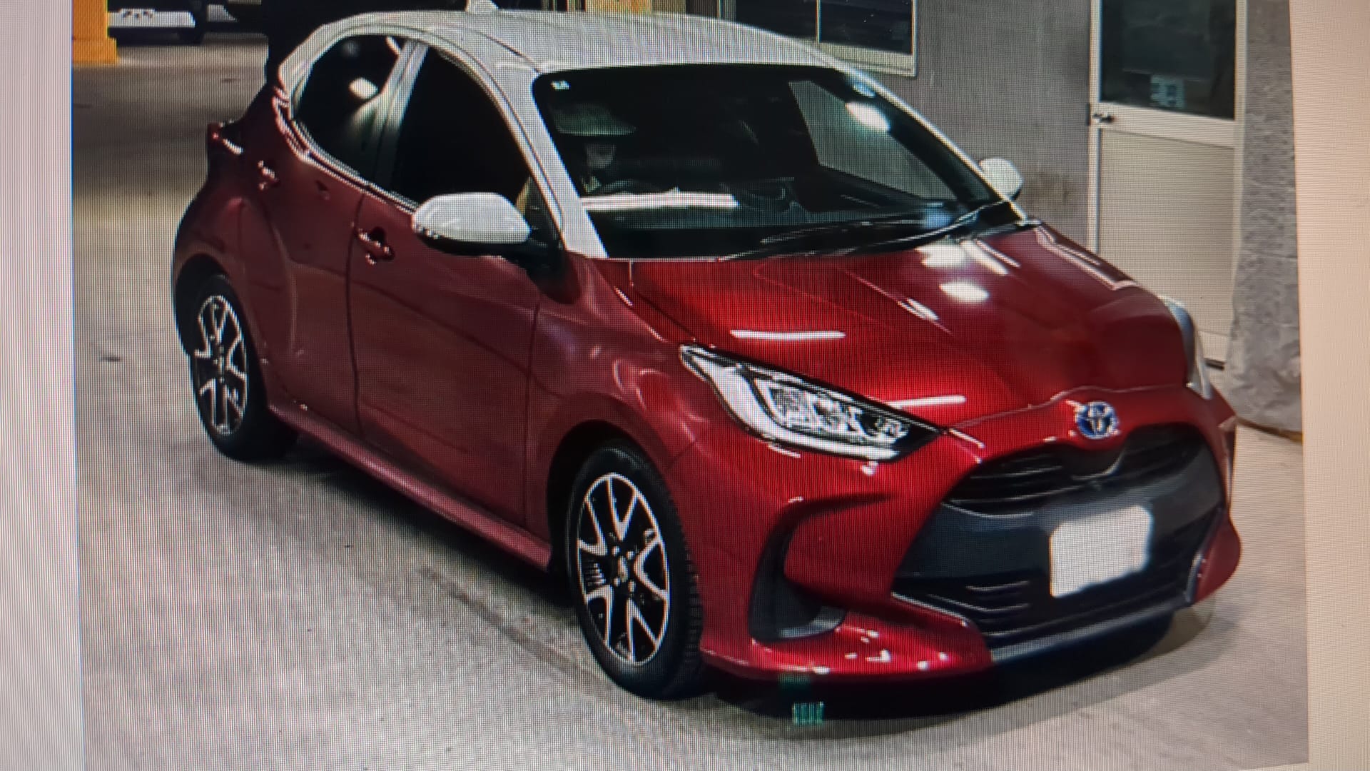 Toyota Yaris G 2020 (Hybrid, Auction Grade 3.5) – Red | 28,680 km | Dhaka | STK-260018
