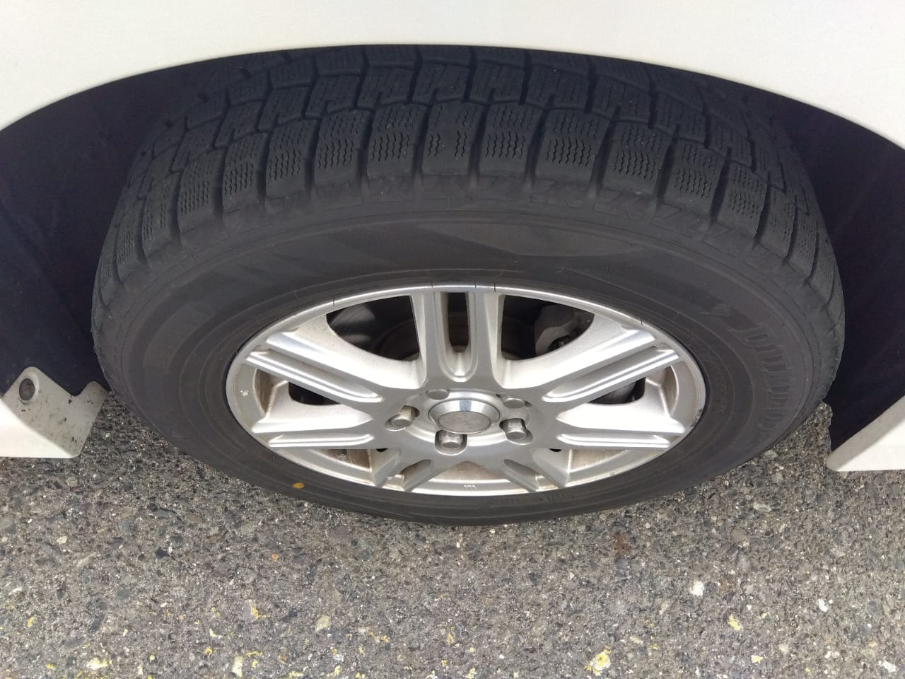 Toyota Esquire GI 2020 (Non Hybrid) – Pearl | 103,555 km | ECB Showroom | STK-250316