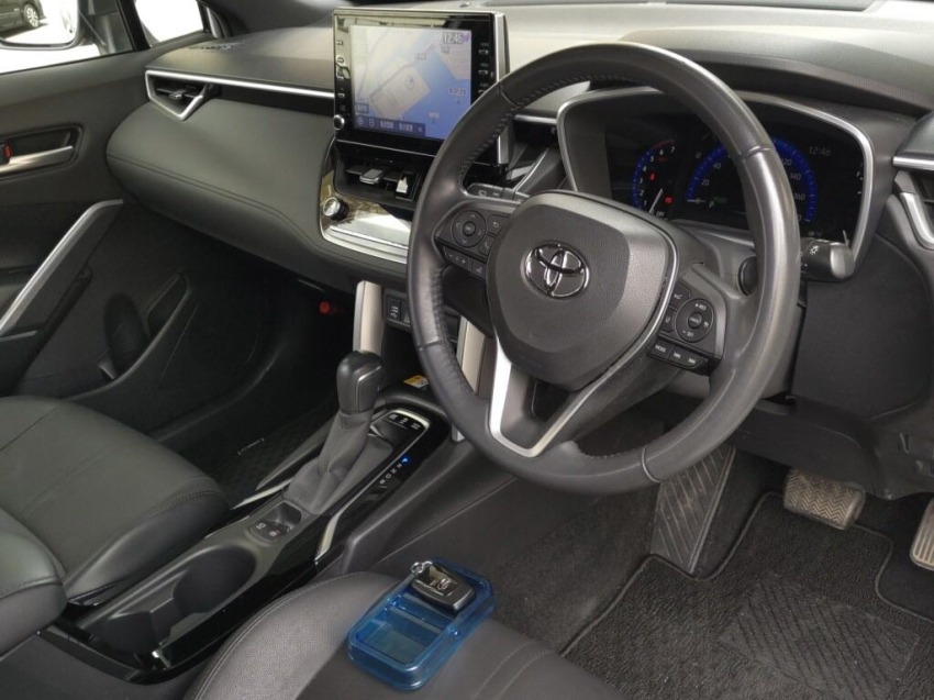 Toyota Corolla Cross G 2022 (Hybrid, Auction Grade 4.5) – Pearl | 55,136 km | ECB Showroom | STK-250294