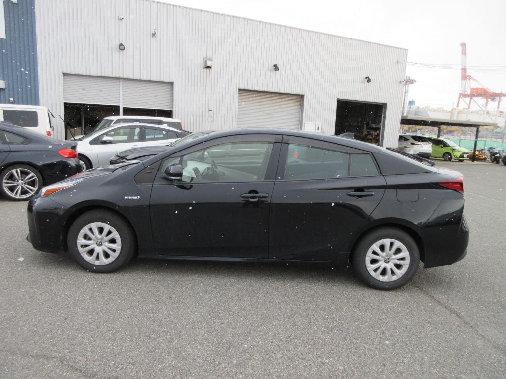 Toyota Prius A Premium 2020 (Hybrid, Auction Grade 4) – Black | 64,308 km | ECB Showroom | STK-250004