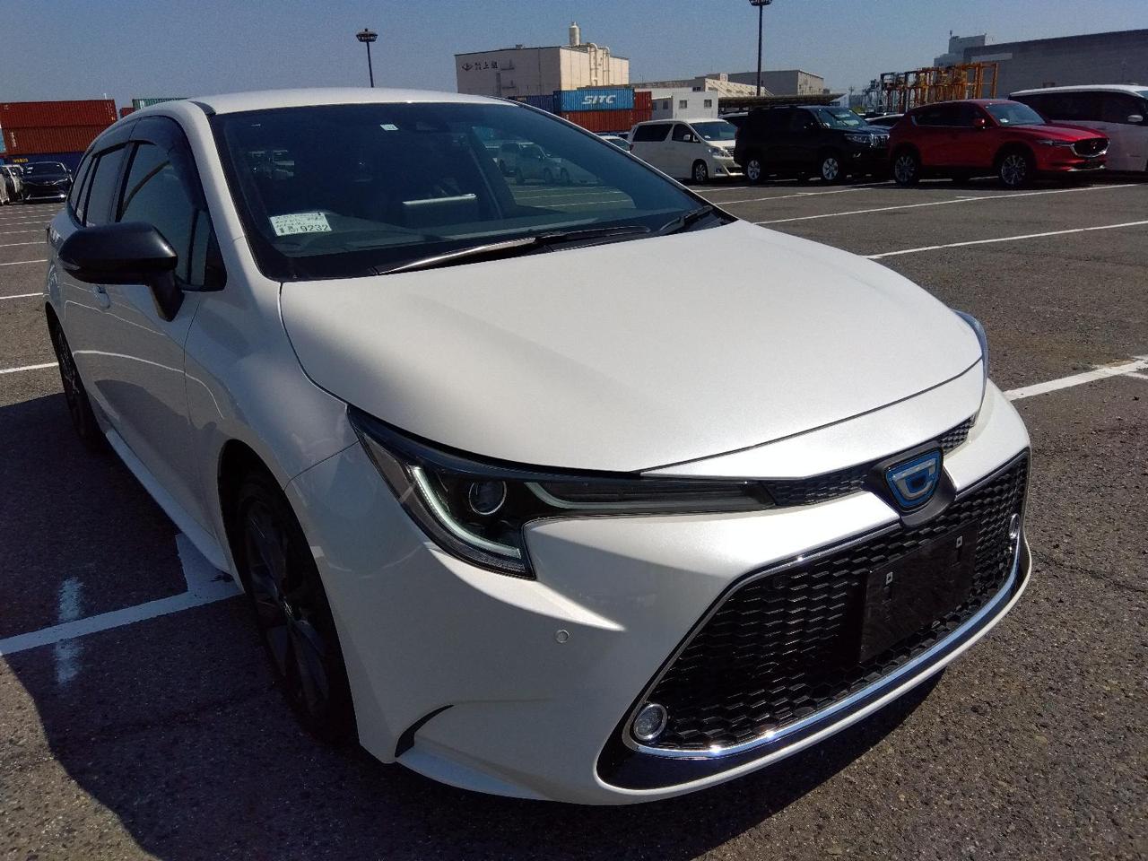 Toyota Corolla WxB 2020 (Hybrid, Auction Grade 3.5) – Pearl | 81,434 km | ECB Showroom | STK-260110