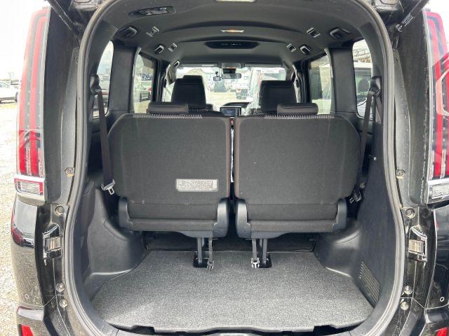 Toyota Noah SI 2020 (Non Hybrid, Auction Grade 4) – Black | 33,083 km | ECB Showroom | STK-250050