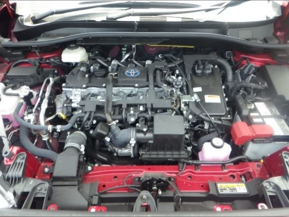 Toyota Corolla Cross G 2022 (Hybrid) – Red wine | 8,000 km | Pragati Sarani Showroom | STK-250203