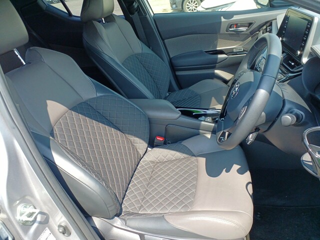 Toyota C-HR G 2020 (Hybrid, Auction Grade 4.5) – GREY | 46,882 km | Dhaka | STK-250246