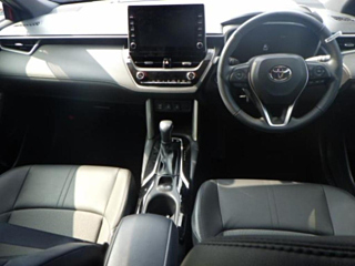 Toyota Corolla Cross G 2022 (Hybrid) – Red wine | 8,000 km | Pragati Sarani Showroom | STK-250203