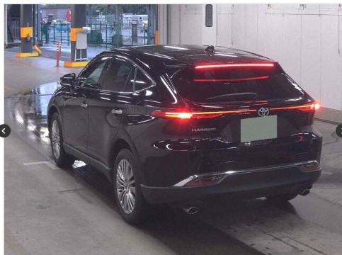 Toyota Harrier Z 2020 (Non Hybrid, Auction Grade 4.5) – Black | 90,201 km | ECB Showroom | STK-260001