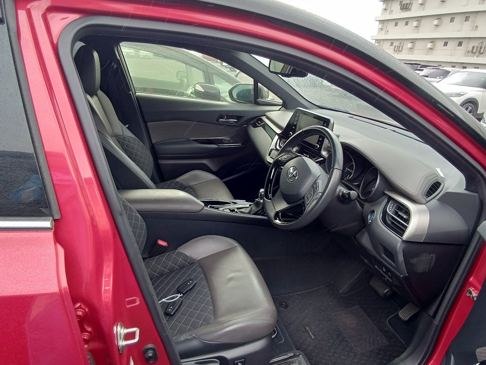 Toyota C-HR G 2020 (Hybrid, Auction Grade 4) – Red | 33,000 km | ECB Showroom | STK-250325