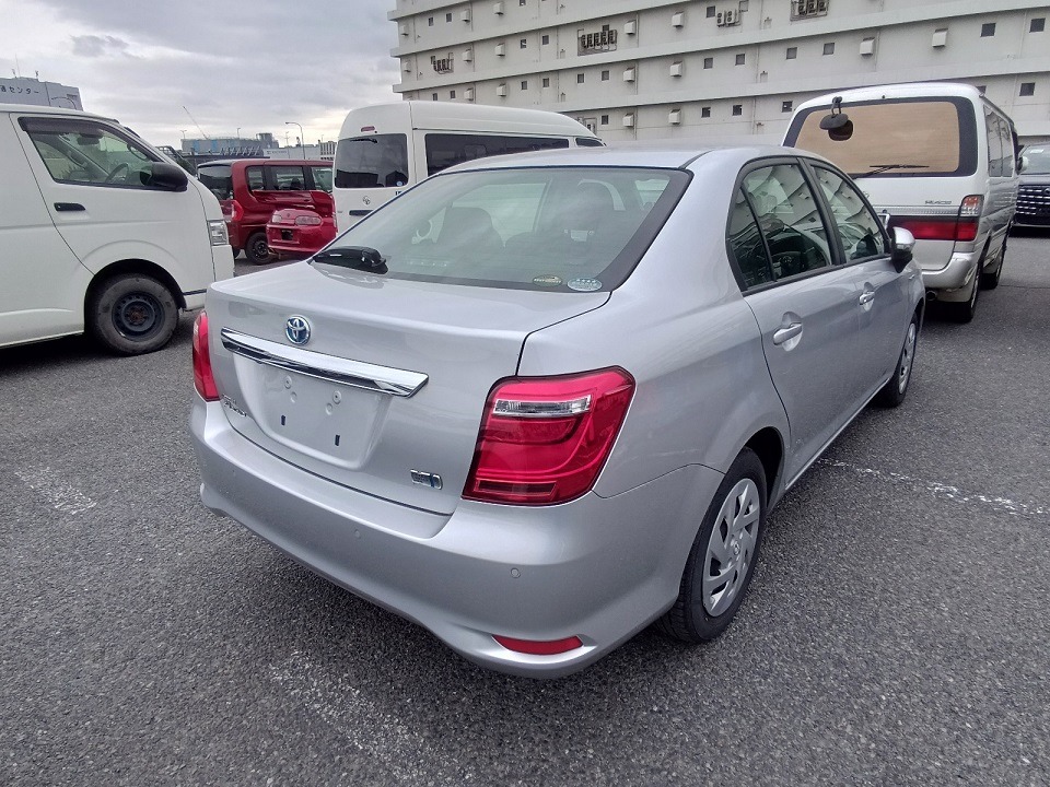 Toyota Axio EX 2020 (Hybrid, Auction Grade 4) – Silver | 50,868 km | ECB Showroom | STK-250315