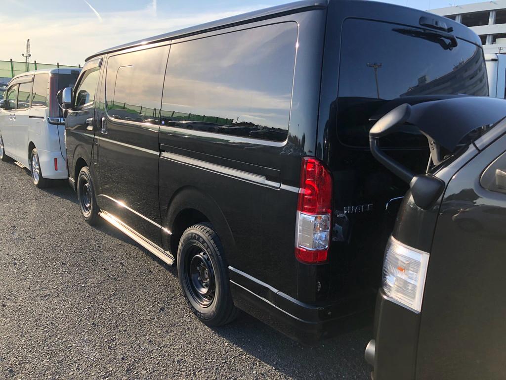 Toyota Hiace GL 2022 (Hybrid, Auction Grade 4) – Black | 36,715 km | ECB Showroom | STK-260304