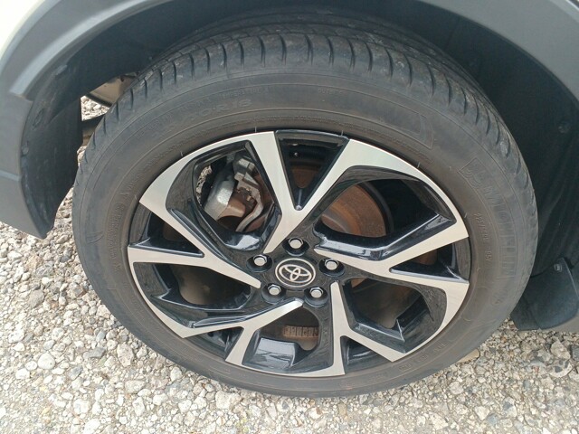 Toyota C-HR G 2020 (Hybrid, Auction Grade 4.5) – Red | 29,596 km | Dhaka | STK-250248