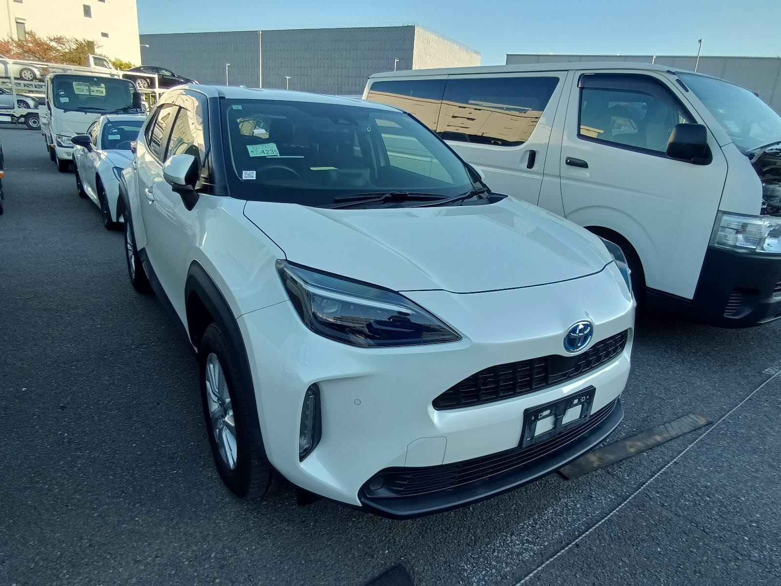 Toyota YARIS CROSS G 2021 (Hybrid, Auction Grade 4) – Pearl | 60,355 km | ECB Showroom | STK-260167
