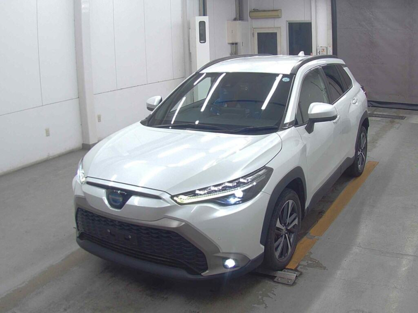 Toyota Corolla Cross G 2022 (Hybrid, Auction Grade 4.5) – Pearl | 55,136 km | ECB Showroom | STK-250294