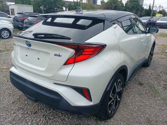 Toyota C-HR G 2020 (Hybrid, Auction Grade 4.5) – Red | 29,596 km | Dhaka | STK-250248