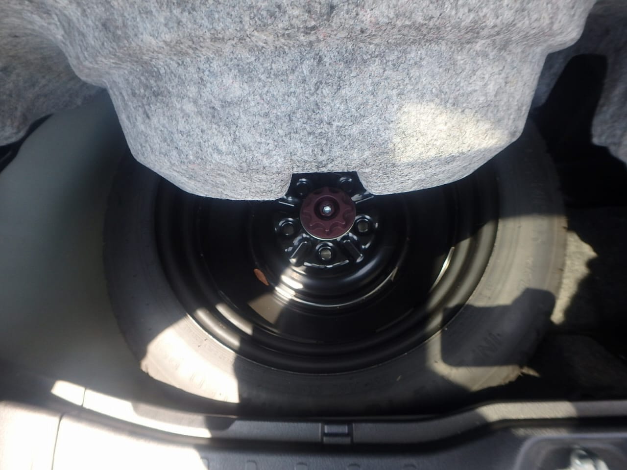 Toyota Voxy G 2019 (Hybrid) – Pearl | 110,712 km | ECB Showroom | STK-260002