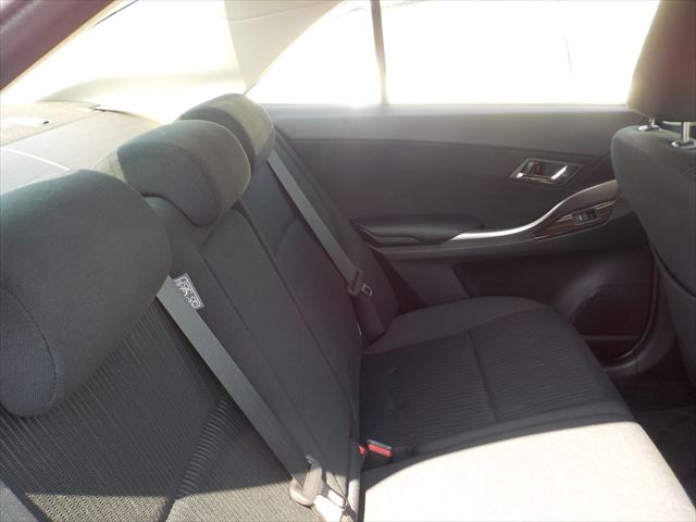 Toyota Allion G 2020 (Non Hybrid, Auction Grade 4) – Silver | 96,640 km | Dhaka | STK-250174