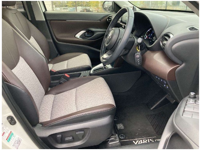 Toyota YARIS CROSS EX 2021 (Hybrid, Auction Grade 4) – Pearl | 41,666 km | ECB Showroom | STK-260005