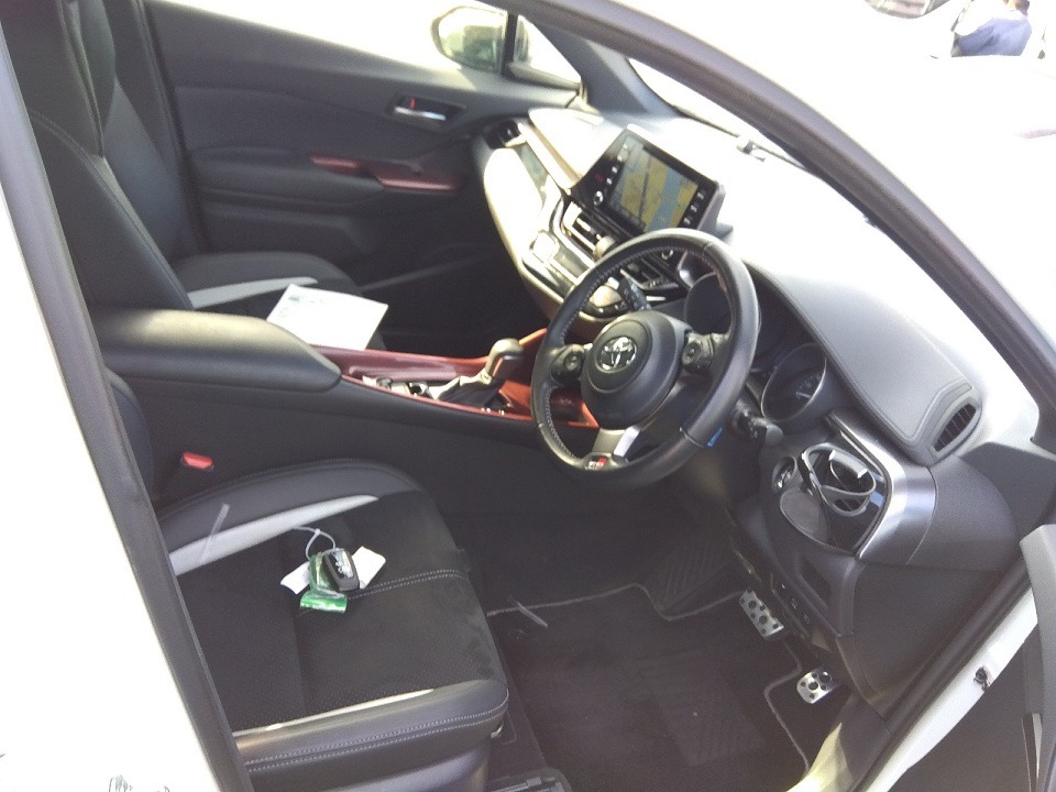 Toyota C-HR GR Sports 2020 (Hybrid, Auction Grade 5) – Pearl | 24,500 km | Mongla Port | STK-250076