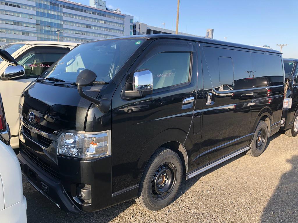 Toyota Hiace GL 2022 (Hybrid, Auction Grade 4) – Black | 36,715 km | ECB Showroom | STK-260304