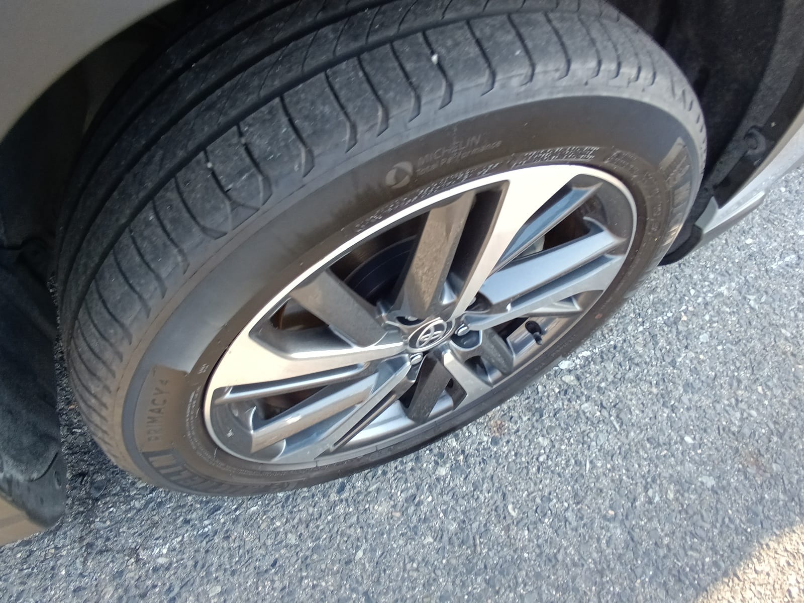 Toyota Corolla Cross Z 2021 (Hybrid, Auction Grade 4.5) – GREY | 53,473 km | ECB Showroom | STK-260029