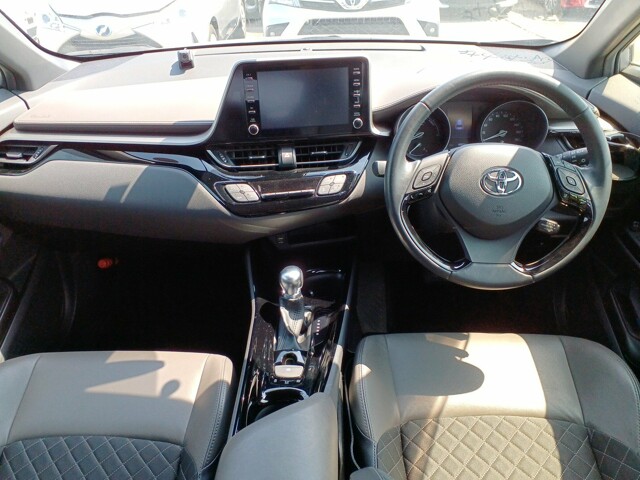 Toyota C-HR G 2020 (Hybrid, Auction Grade 4.5) – GREY | 46,882 km | Dhaka | STK-250246