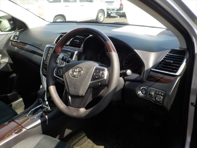 Toyota Allion G 2020 (Non Hybrid, Auction Grade 4) – Silver | 96,640 km | Dhaka | STK-250174