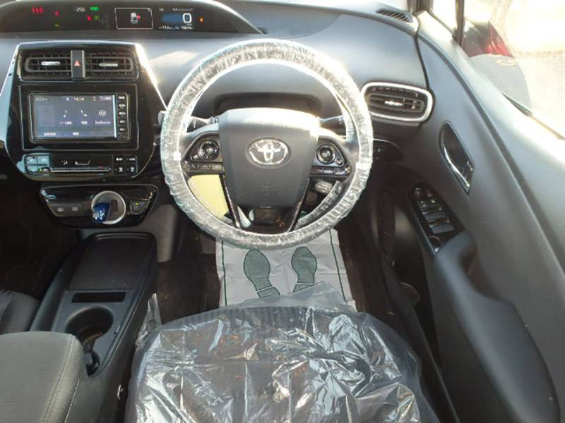 Toyota Prius S 2020 (Hybrid, Auction Grade 4.5) – Red wine | 46,000 km | Pragati Sarani Showroom | STK-250207