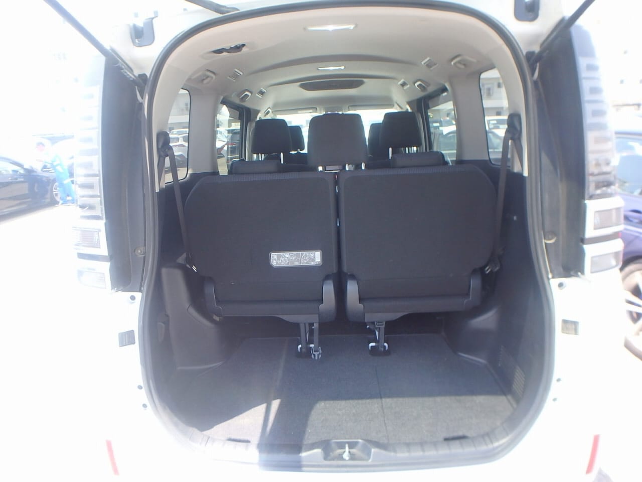 Toyota Voxy G 2019 (Hybrid) – Pearl | 110,712 km | ECB Showroom | STK-260002