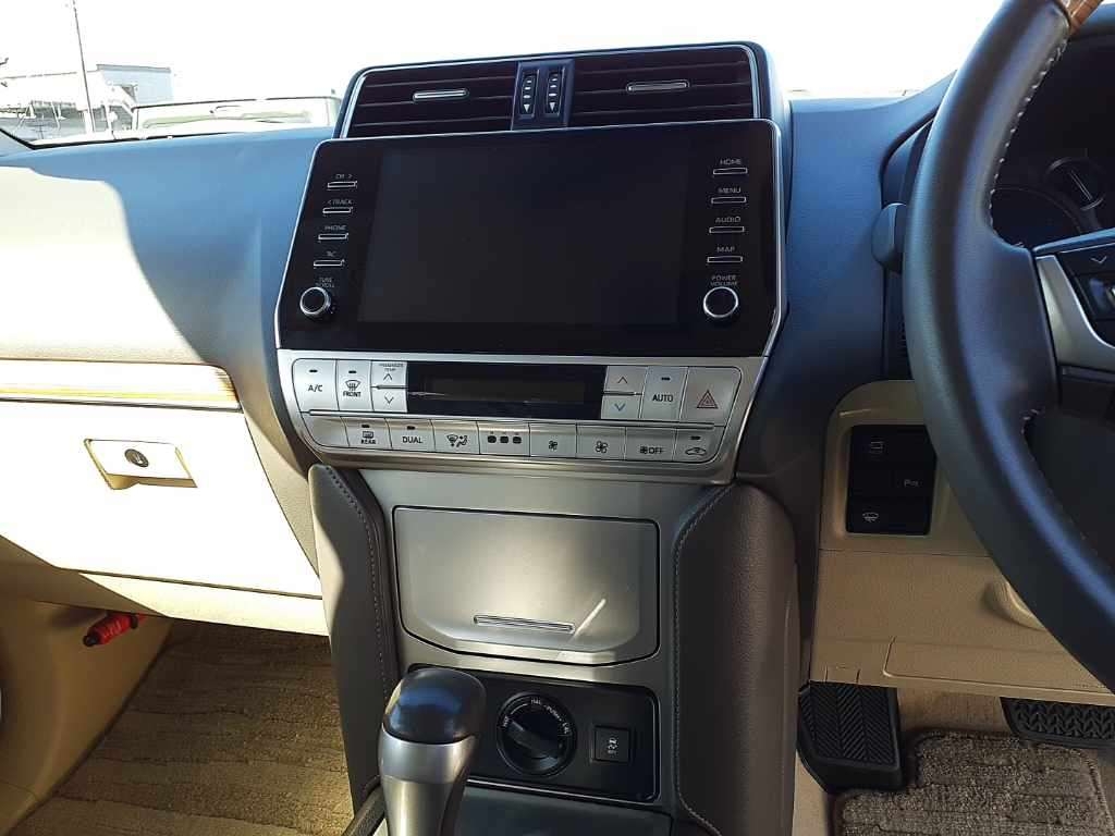 Toyota Land Cruise Prado TX 2021 (Non Hybrid, Auction Grade 5) – Pearl | 26,000 km | Pragati Sarani Showroom | STK-250205