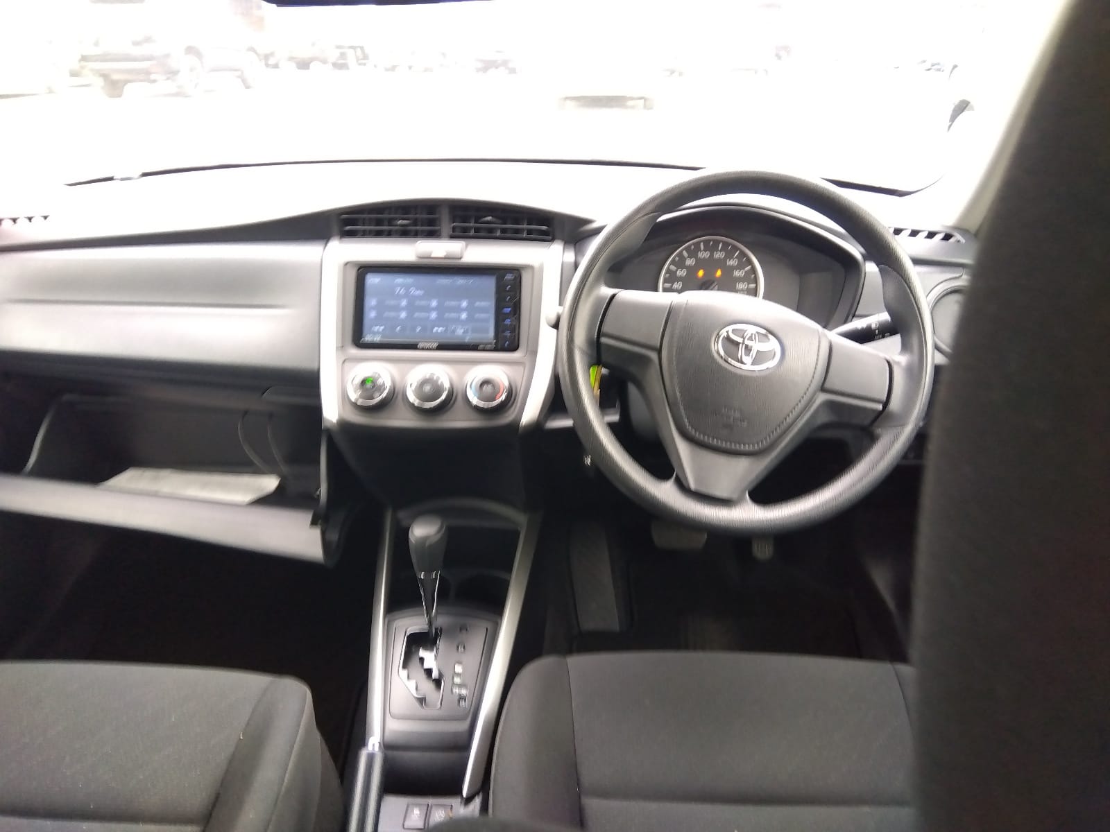 Toyota Fielder EX 2020 (Non Hybrid, Auction Grade 4.5) – Silver | 73,160 km | ECB Showroom | STK-250016