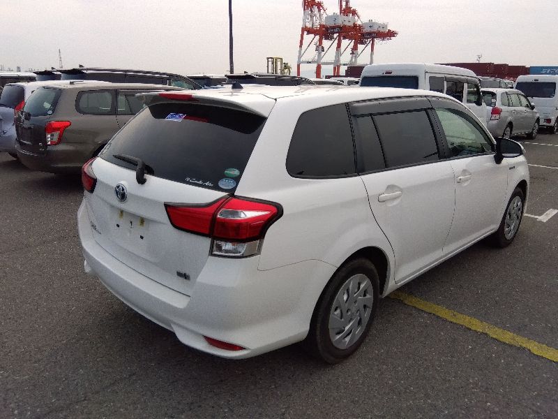 Toyota Fielder EX 2020 (Hybrid, Auction Grade 4) – White | 73,174 km | ECB Showroom | STK-250006
