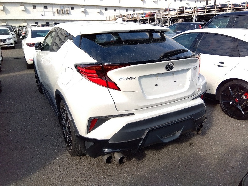 Toyota C-HR GR Sports 2020 (Hybrid, Auction Grade 5) – Pearl | 24,500 km | Mongla Port | STK-250076