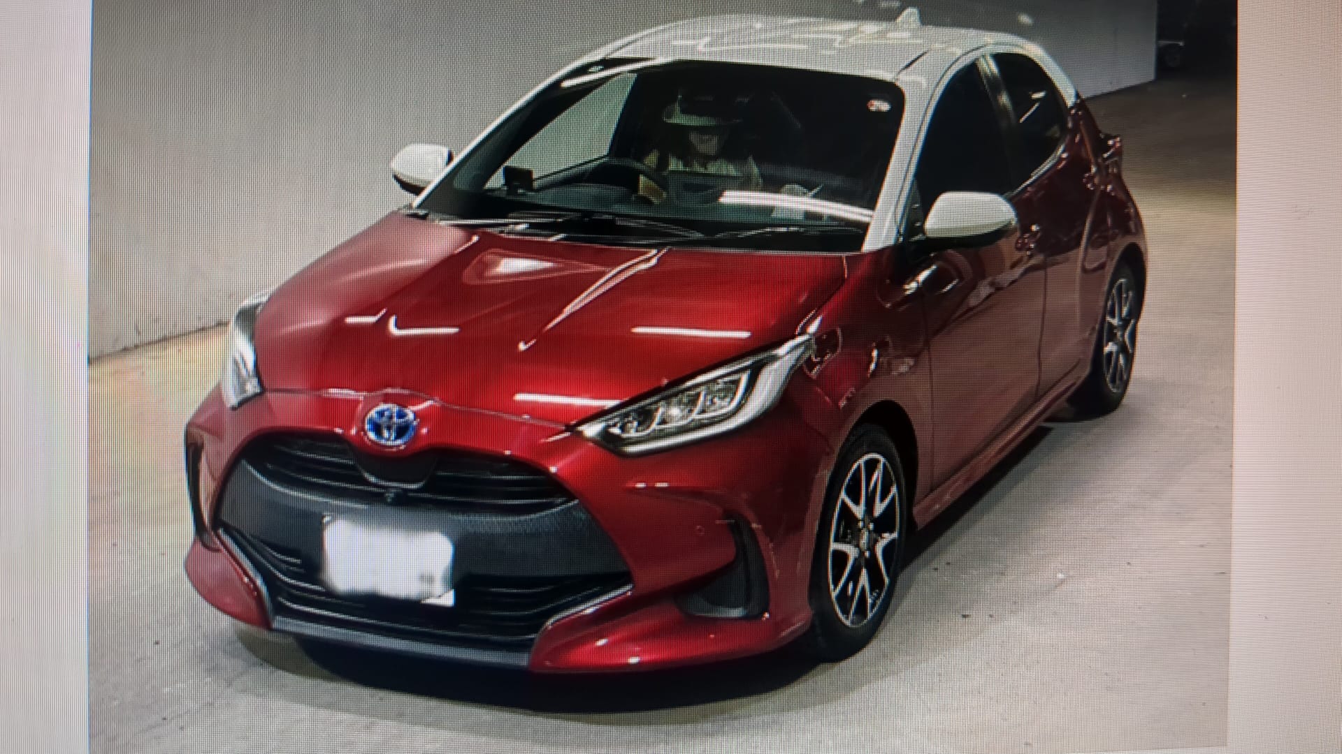 Toyota Yaris G 2020 (Hybrid, Auction Grade 3.5) – Red | 28,680 km | Dhaka | STK-260018