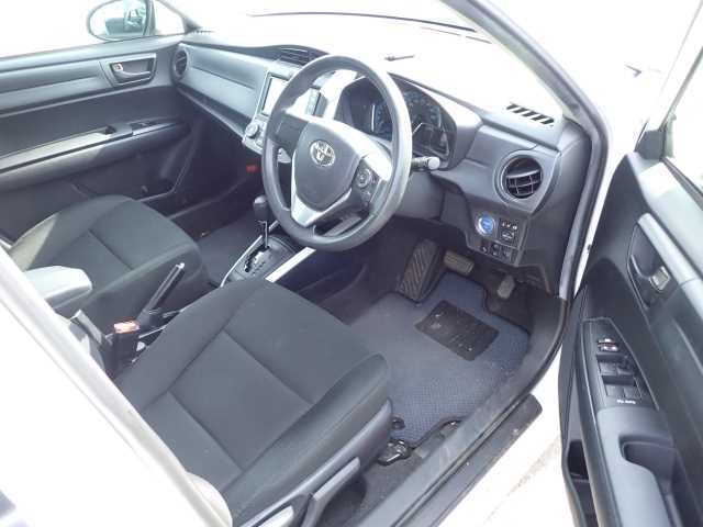 Toyota Fielder EX 2020 (Hybrid, Auction Grade 3.5) – Pearl | 97,000 km | Mongla Port | STK-250121