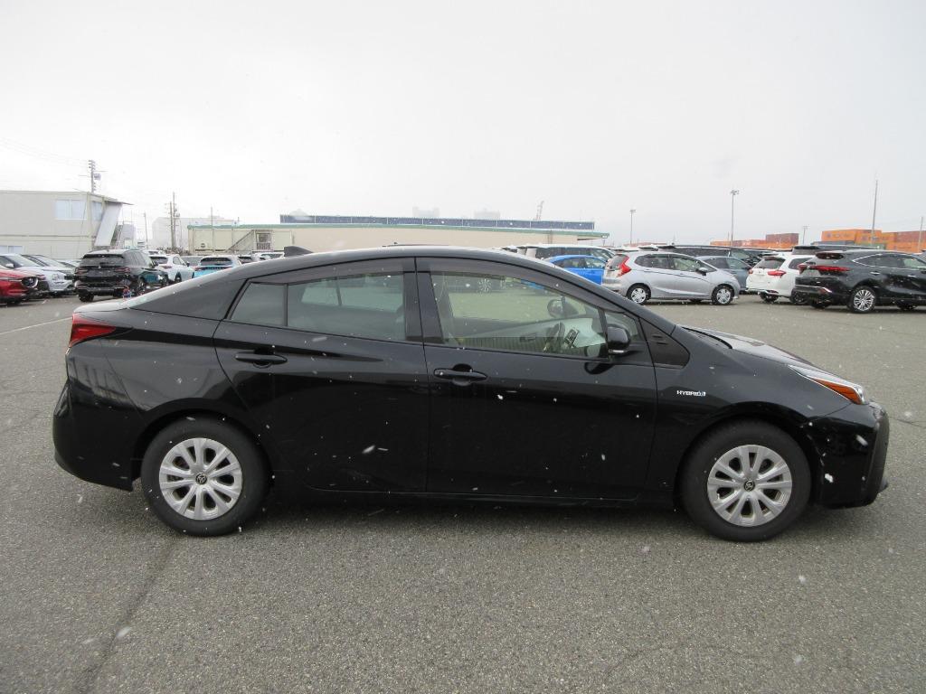 Toyota Prius A Premium 2020 (Hybrid, Auction Grade 4) – Black | 64,308 km | ECB Showroom | STK-250004