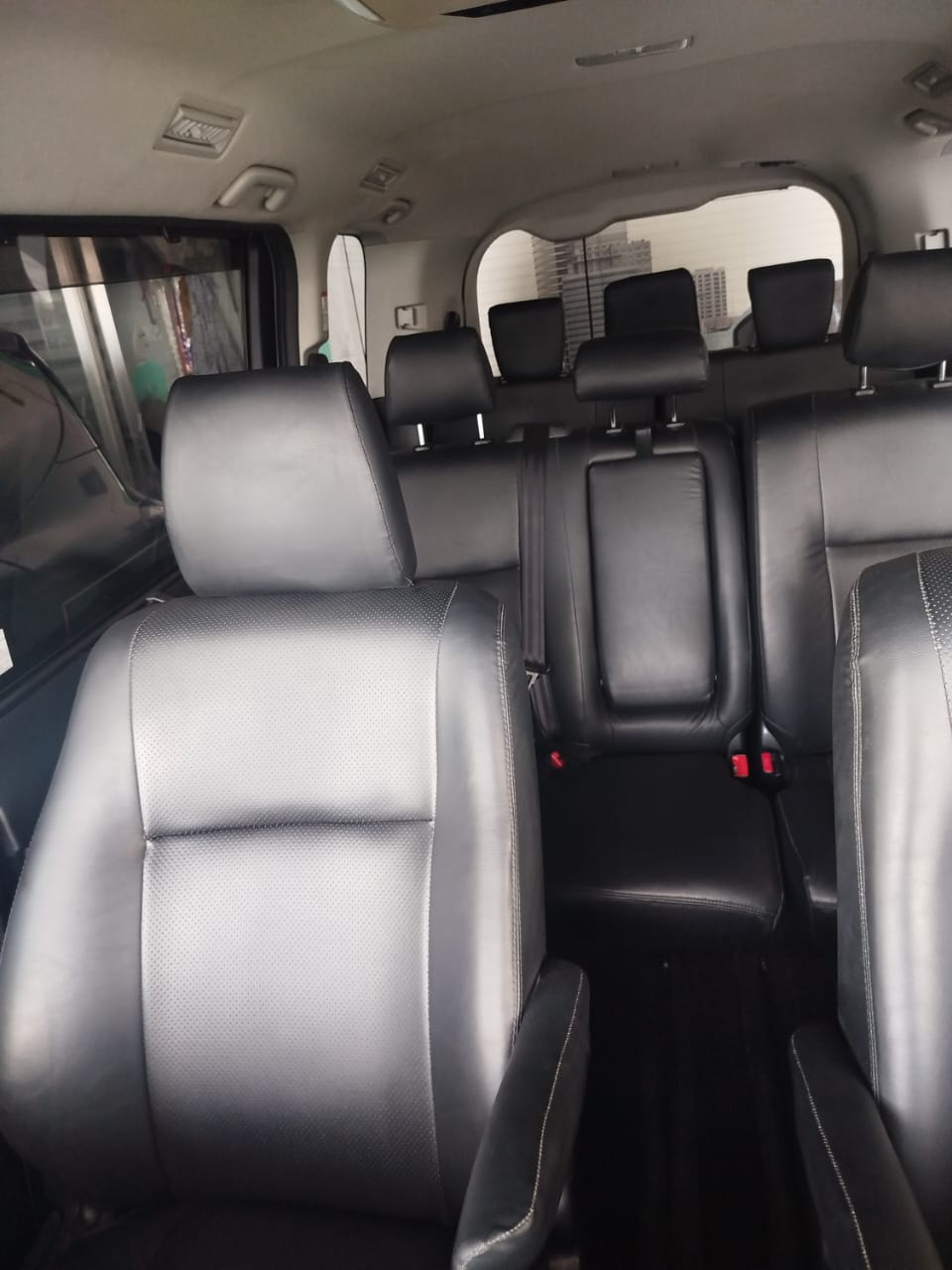 Toyota Noah X 2021 (Non Hybrid, Auction Grade R) – Silver | 134,138 km | Dhaka | STK-250108