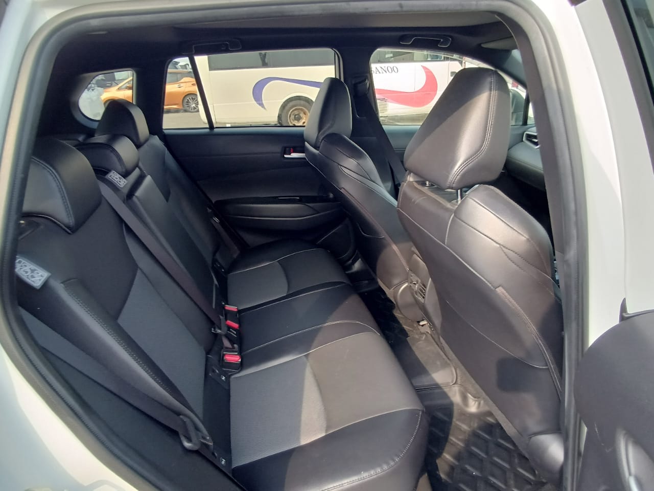 Toyota Corolla Cross Z 2022 (Hybrid, Auction Grade R) – Pearl | 64,000 km | Dhaka | STK-250330