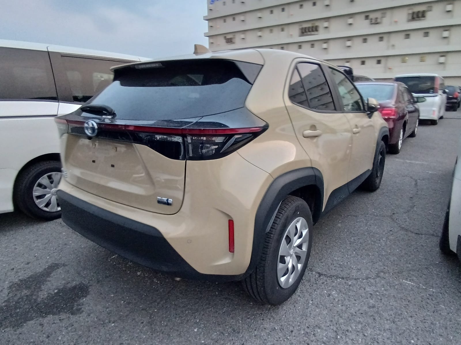 Toyota YARIS CROSS EX 2021 (Hybrid, Auction Grade 4) – Brown | 65,243 km | ECB Showroom | STK-260310